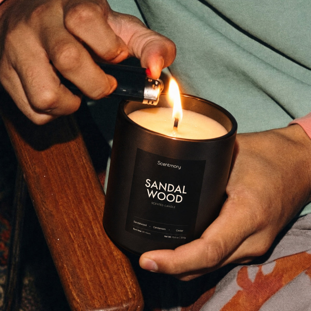 Sandalwood Scented Candle